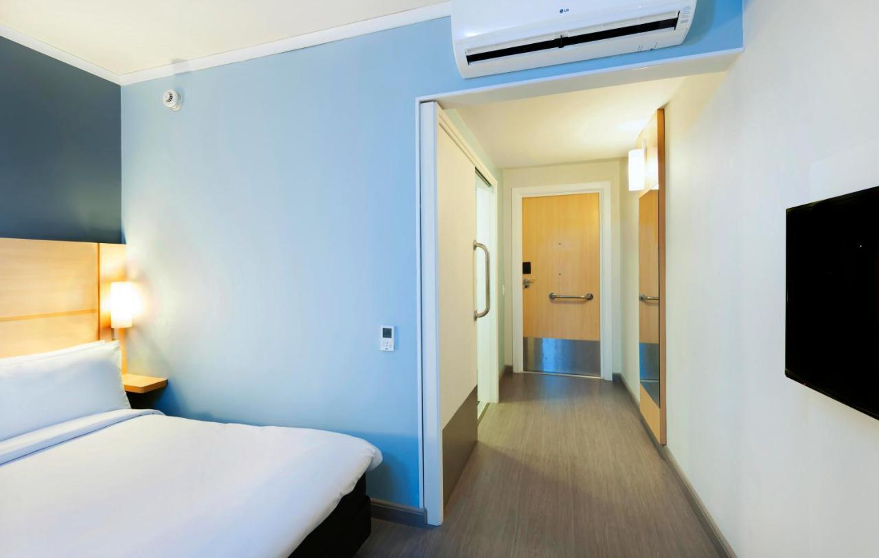 ibis Copacabana Posto 5 3*